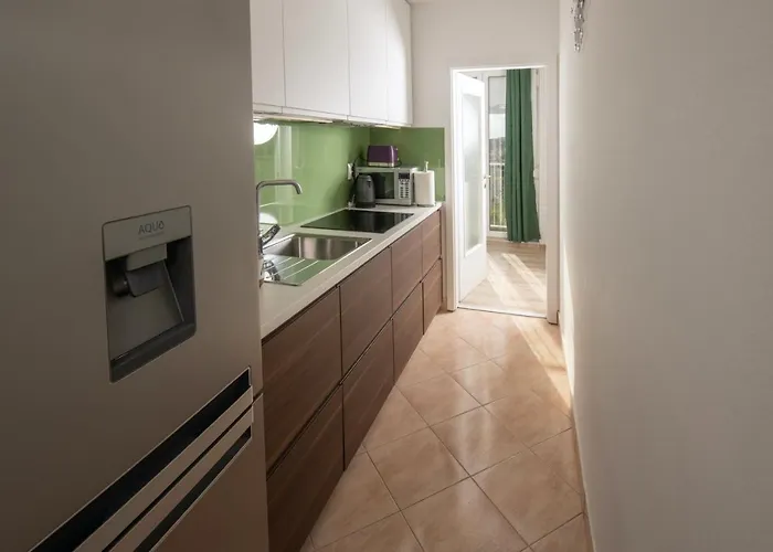 Adria Vista Mare - Modern With Sea View Apartment Pula